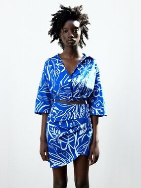 Zara Bold Blue Tropical Print Crop Top